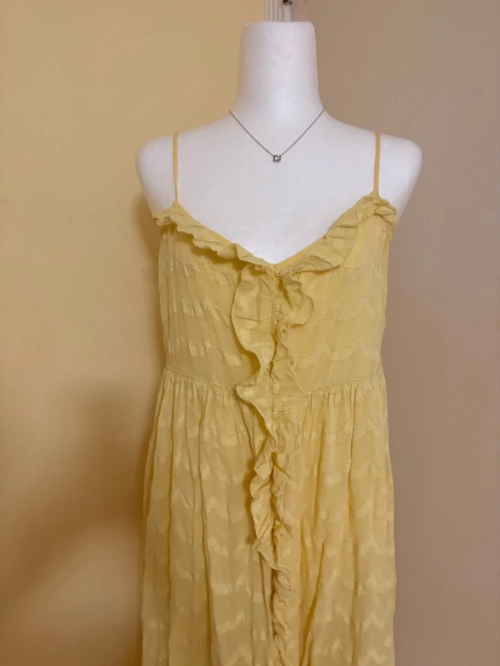 Juicy Couture Soft Yellow Ruffle-Trim Maxi Dress Sz 8 - Picture 2 of 7